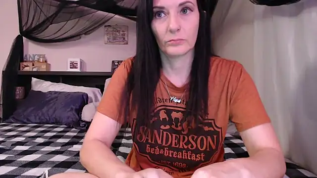 CrystalLakeXO online show from 12, 7, 2026