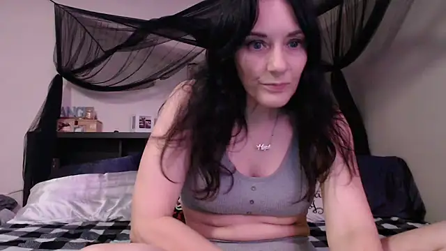 CrystalLakeXO online show from 23, 7, 2026