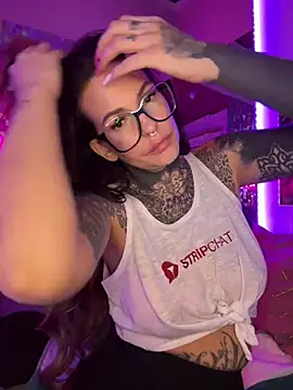 AileenInkOfficial online show from 4, 3, 2025