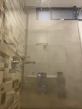 SaraParisi online show from 1, 11, 2025