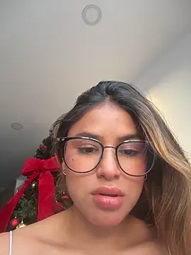 SaraParisi online show from 23, 11, 2025