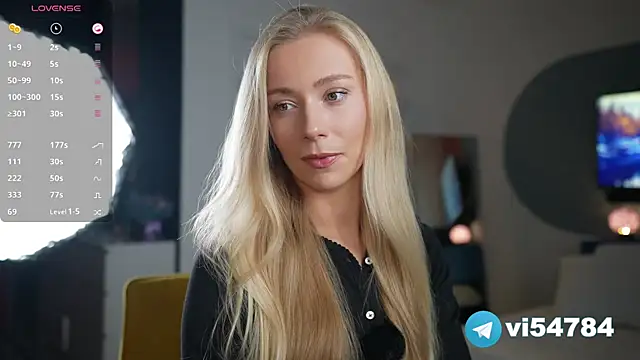 Vika54784 online show from 18, 1, 2025