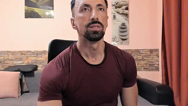 HotHunkTrainer online show from 29, 7, 2026