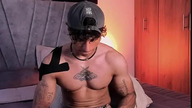 Thomas Fit1 online show from 8, 10, 2025