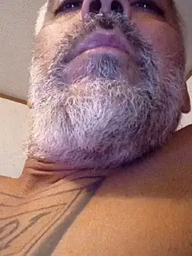 Xoc8  online show from 17, 12, 2024