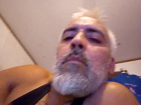 Xoc8  online show from 18, 12, 2024