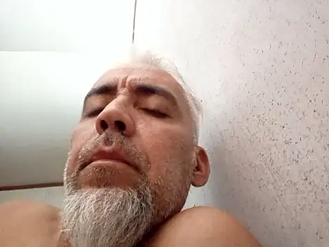 Xoc8  online show from 7, 10, 2025