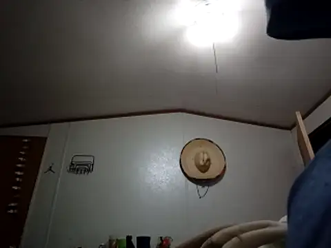 Snapshot of Xoc8_ chatting on 18, 12, 2025 Xoc8 online show from 18, 12, 2025