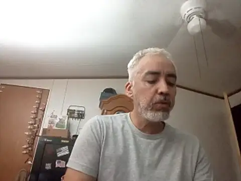 Snapshot of Xoc8_ chatting on 11, 3, 2026 Xoc8 online show from 11, 3, 2026