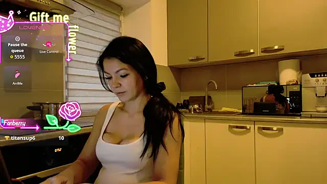 Snapshot of alisoncassie chatting on 24, 10, 2025 alisoncassie online show from 24, 10, 2025