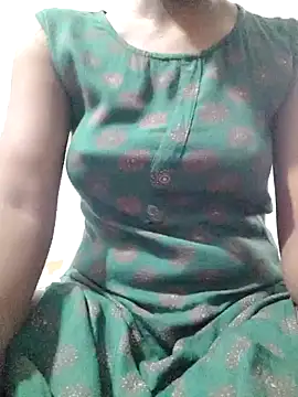 rituporna2004 online show from 12, 12, 2024