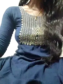 rituporna2004 online show from 28, 1, 2025