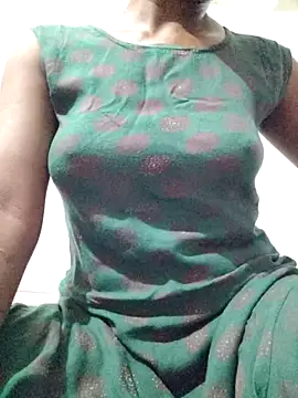 rituporna2004 online show from 10, 10, 2025