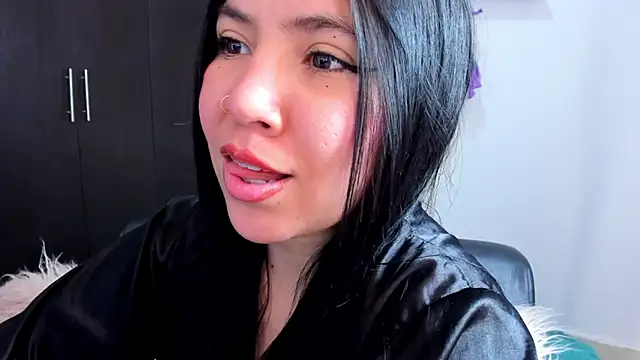 Snapshot of AilynRed chatting on 8, 3, 2025 AilynRed online show from 8, 3, 2025