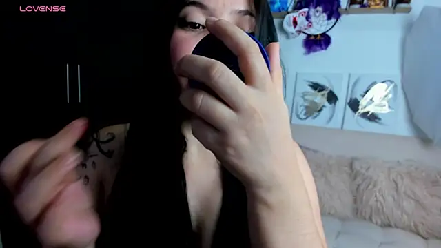 Snapshot of AilynRed chatting on 14, 12, 2025 AilynRed online show from 14, 12, 2025