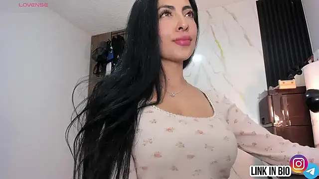 Sophy diamonds online show from 18, 7, 2026