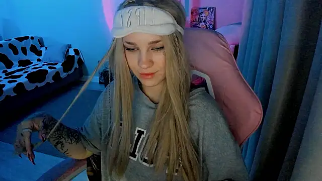 Ledy WWWII online show from 1, 12, 2024