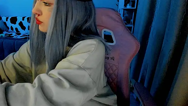 Ledy WWWII online show from 4, 2, 2025