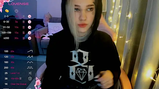 Ledy WWWII online show from 28, 2, 2025