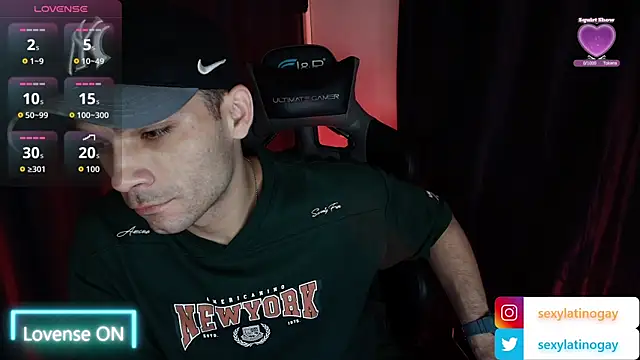 sexyboycolombi4 online show from 10, 1, 2026