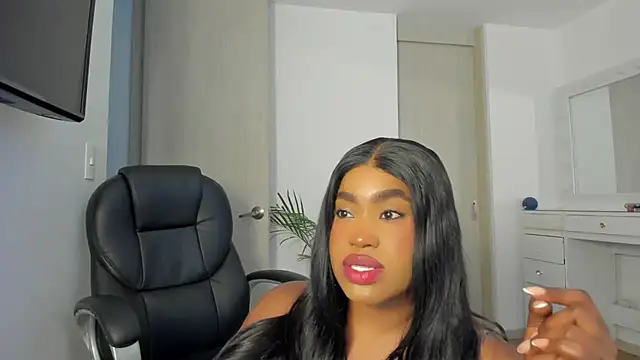 Snapshot of charlotte_tiller chatting on 28, 7, 2026 charlotte tiller online show from 28, 7, 2026