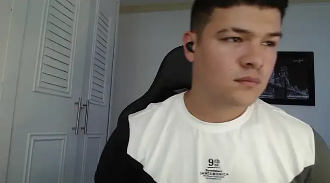 Plug Control online show from 28, 1, 2025