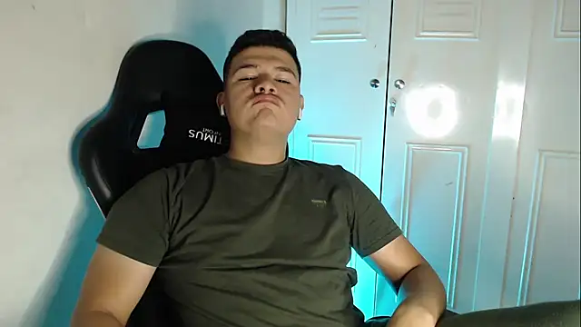 Plug Control online show from 25, 9, 2025