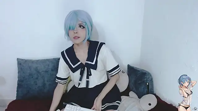 Miahparker online show from 1, 3, 2025