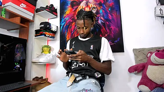 Snapshot of Pantera_black_21 chatting on 8, 9, 2025 Pantera black 21 online show from 8, 9, 2025