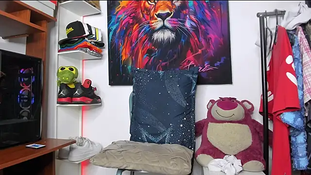 Snapshot of Pantera_black_21 chatting on 30, 9, 2025 Pantera black 21 online show from 30, 9, 2025