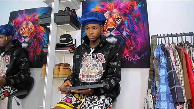 Snapshot of Pantera_black_21 chatting on 12, 10, 2025 Pantera black 21 online show from 12, 10, 2025