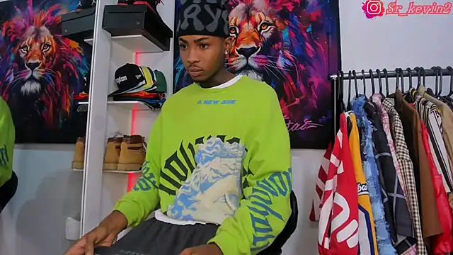 Snapshot of Pantera_black_21 chatting on 31, 10, 2025 Pantera black 21 online show from 31, 10, 2025