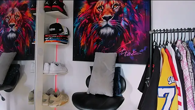 Snapshot of Pantera_black_21 chatting on 22, 11, 2025 Pantera black 21 online show from 22, 11, 2025