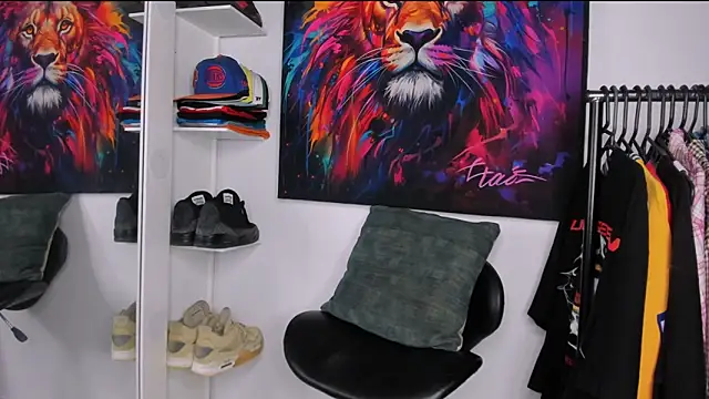 Snapshot of Pantera_black_21 chatting on 28, 11, 2025 Pantera black 21 online show from 28, 11, 2025