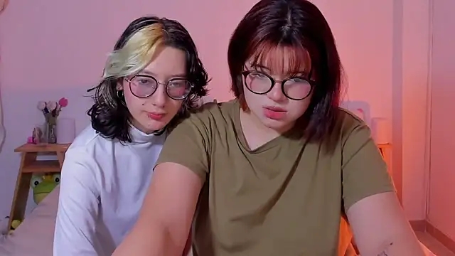 Snapshot of Gaby_Danna chatting on 7, 3, 2025 Gaby Danna online show from 7, 3, 2025