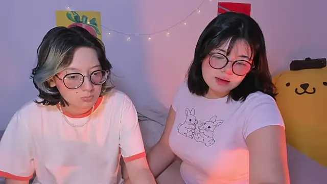 Snapshot of Gaby_Danna chatting on 10, 10, 2025 Gaby Danna online show from 10, 10, 2025