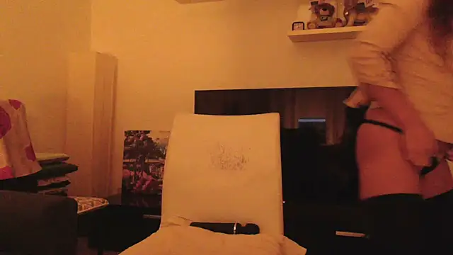 fragrance72 online show from 4, 10, 2025