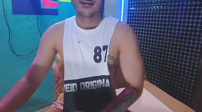 Snapshot of xxxxhotxoxo chatting on 15, 12, 2024 xxxxhotxoxo online show from 15, 12, 2024