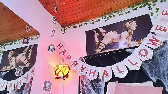 Eda Bonne online show from 7, 10, 2025