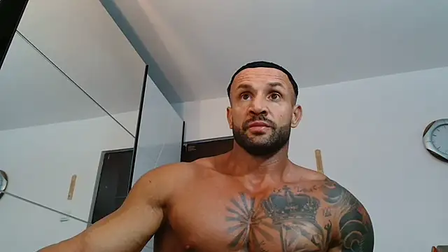 Magnificmuscles89 online show from 24, 6, 2026