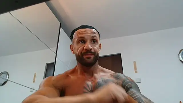 Magnificmuscles89 online show from 6, 7, 2026