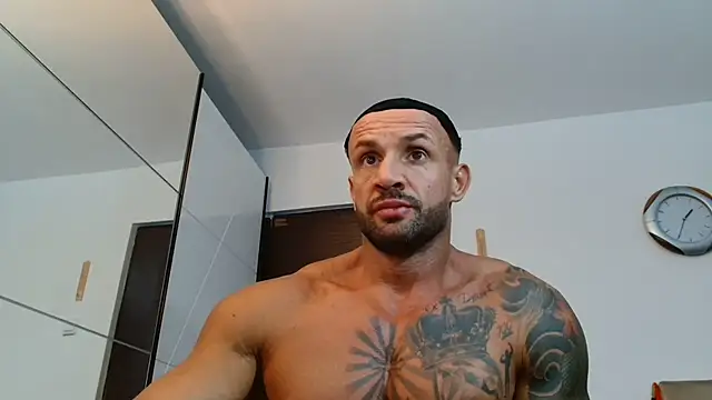 Magnificmuscles89 online show from 11, 7, 2026