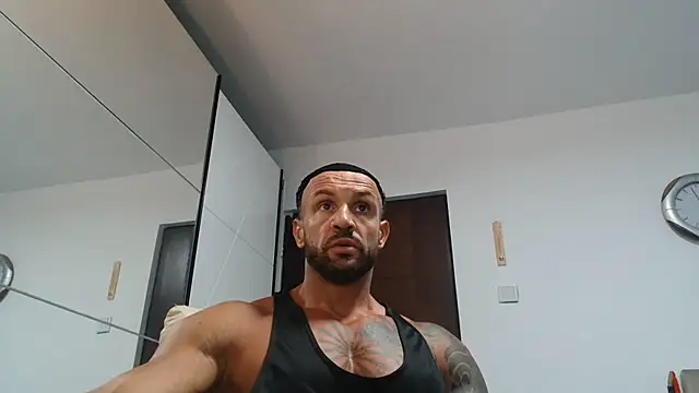 Magnificmuscles89 online show from 20, 7, 2026