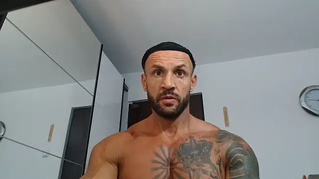 Magnificmuscles89 online show from 21, 7, 2026