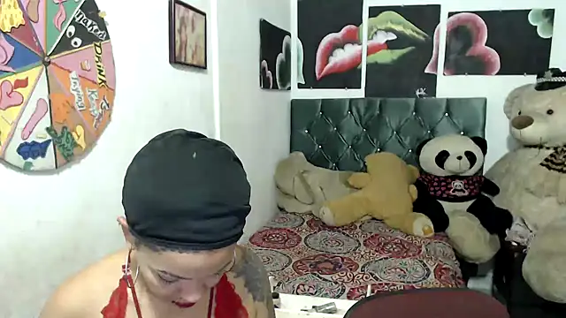 manzanahot9 online show from 9, 3, 2025