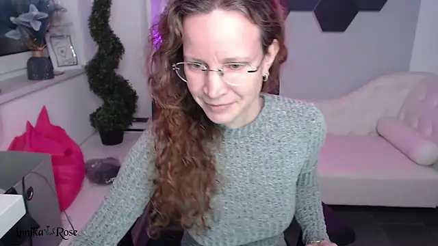 AnnikaRose online show from 15, 2, 2025