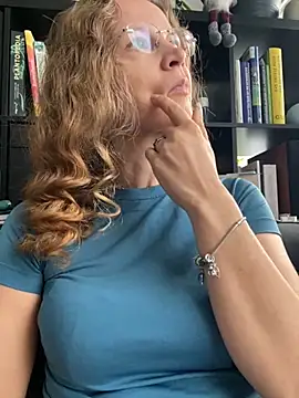 AnnikaRose online show from 1, 10, 2025