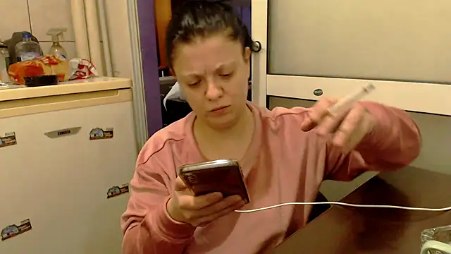 Snapshot of AdriannaLily chatting on 15, 1, 2025 AdriannaLily online show from 15, 1, 2025