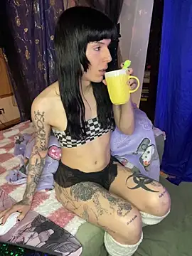 Snapshot of giuli_zerozero chatting on 26, 11, 2025 giuli zerozero online show from 26, 11, 2025