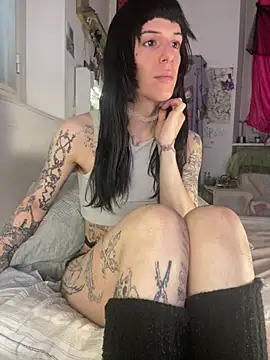 Snapshot of giuli_zerozero chatting on 10, 2, 2026 giuli zerozero online show from 10, 2, 2026